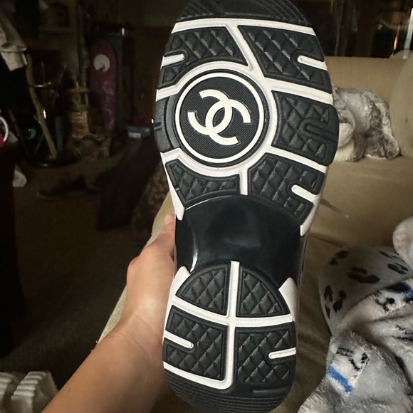 Chanel Low Top Trainer Suede Size 7 - Picture 5 of 11